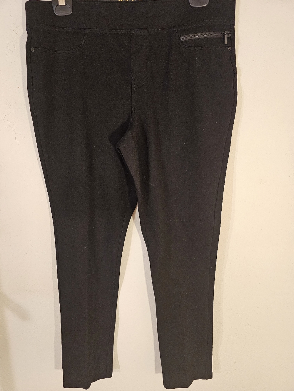 DKNY Black Slim Ponte Knit Ankle Pants